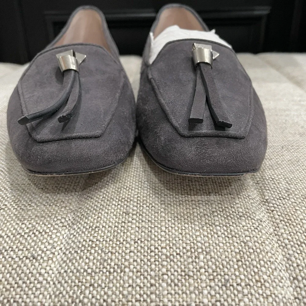 Stuart Weitzman 10M Women's Asphalt Grey Suede Slipknot Tassel Slip-On‎ Loafers